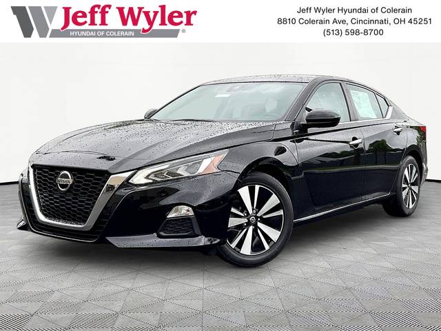 2022 Nissan Altima 2.5 SV FWD photo