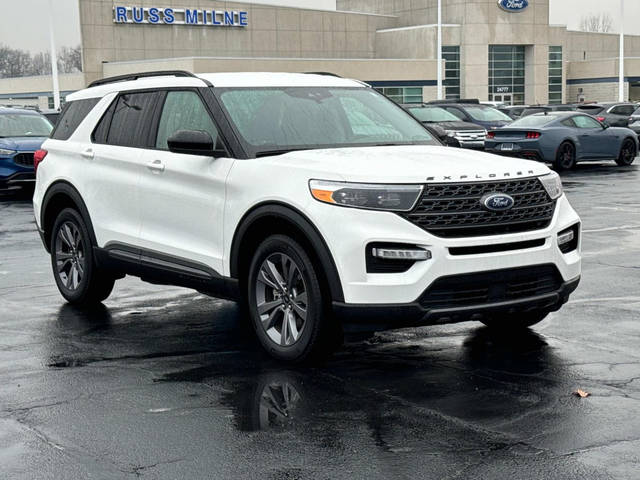 2022 Ford Explorer XLT 4WD photo