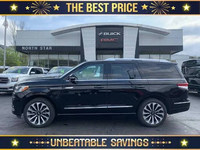 2022 Lincoln Navigator Reserve 4WD photo