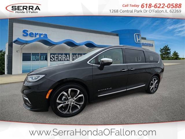 2022 Chrysler Pacifica Minivan Pinnacle FWD photo