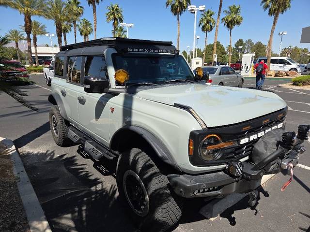 2022 Ford Bronco 4 Door Badlands 4WD photo