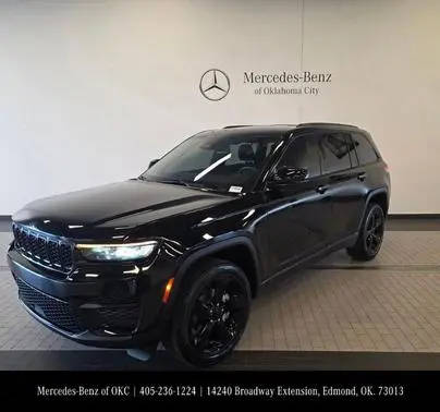 2022 Jeep Grand Cherokee Altitude 4WD photo