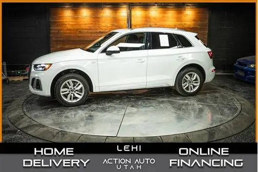 2022 Audi Q5 S line Premium AWD photo