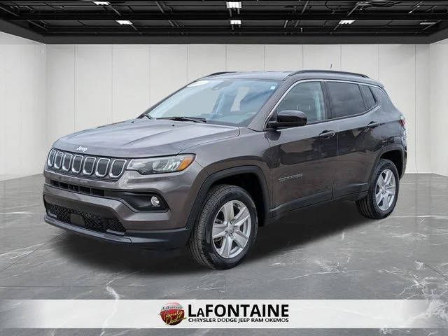 2022 Jeep Compass Latitude 4WD photo