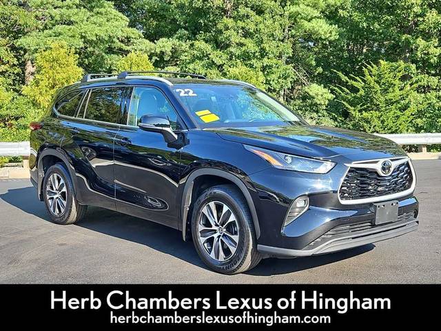 2022 Toyota Highlander XLE AWD photo