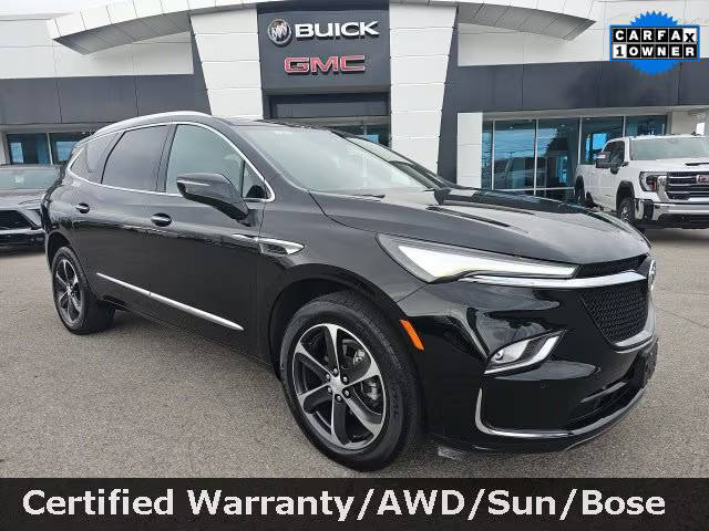2022 Buick Enclave Essence AWD photo