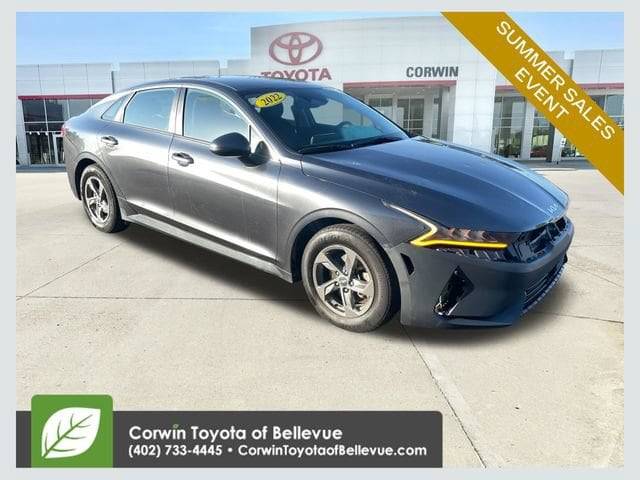 2022 Kia K5 LXS FWD photo