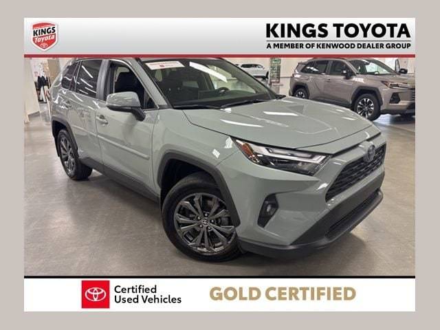 2022 Toyota RAV4 Hybrid XLE Premium AWD photo