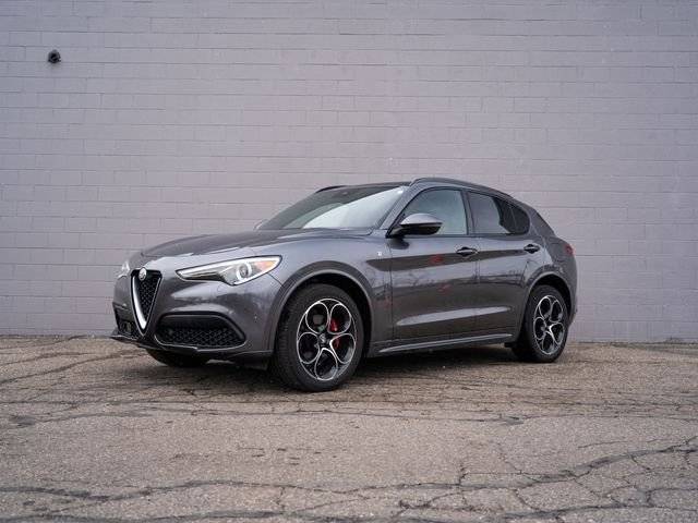 2023 Alfa Romeo Stelvio Ti AWD photo