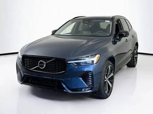 2023 Volvo XC60 Ultimate Dark Theme FWD photo