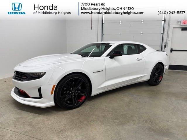 2023 Chevrolet Camaro 1LT RWD photo