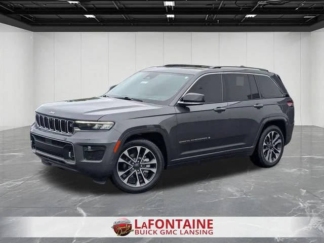 2022 Jeep Grand Cherokee Overland 4WD photo