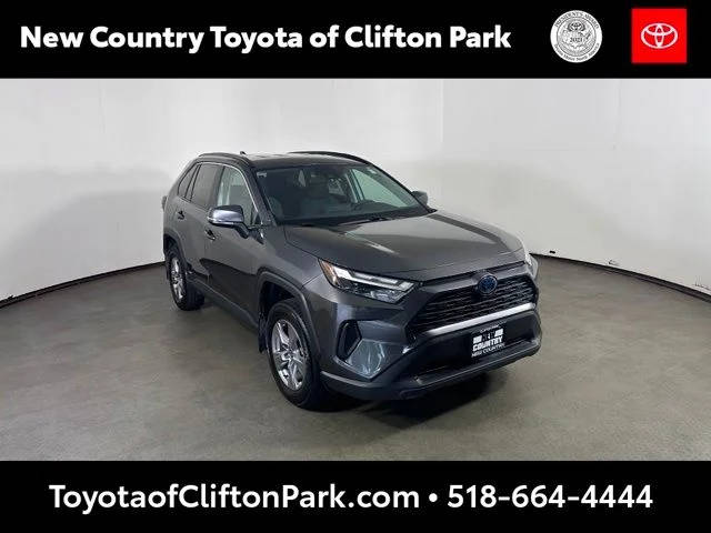 2022 Toyota RAV4 Hybrid XLE AWD photo