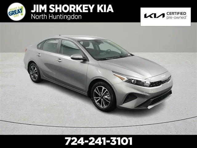 2023 Kia Forte LXS FWD photo