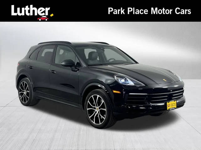 2023 Porsche Cayenne Platinum Edition AWD photo