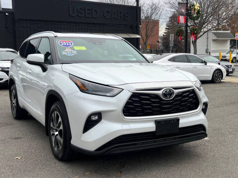 2022 Toyota Highlander XLE AWD photo