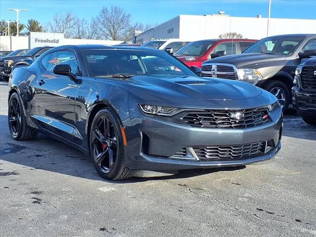 2023 Chevrolet Camaro LT1 RWD photo