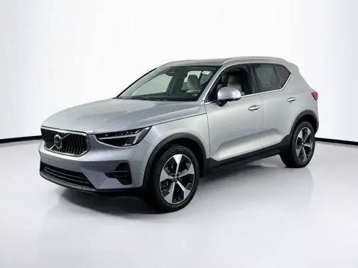 2023 Volvo XC40 Plus Bright Theme FWD photo