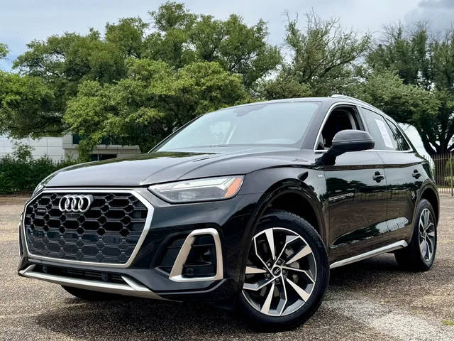 2022 Audi Q5 S line Premium Plus AWD photo