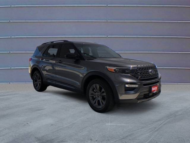 2022 Ford Explorer XLT 4WD photo