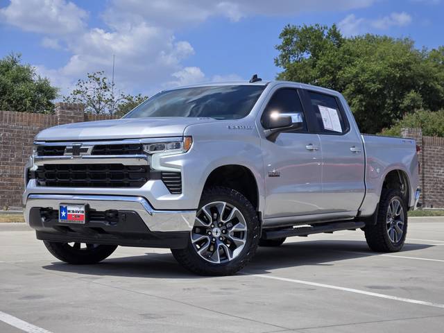 2022 Chevrolet Silverado 1500 LT 4WD photo