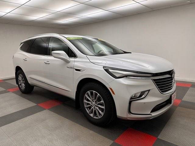2023 Buick Enclave Essence AWD photo