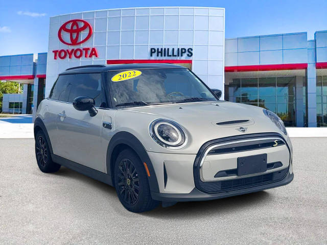 2022 MINI Hardtop 2 Door Cooper SE FWD photo