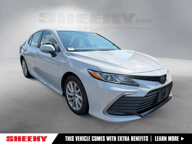 2022 Toyota Camry LE FWD photo