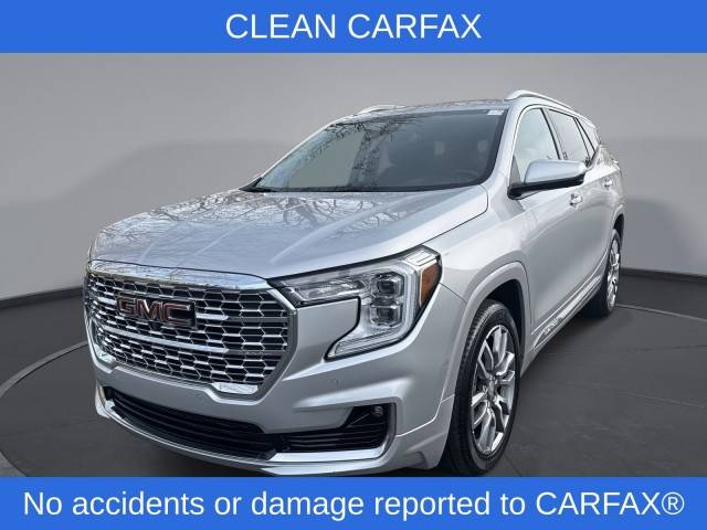 2022 GMC Terrain Denali AWD photo