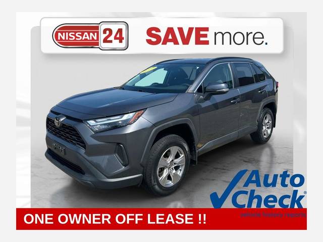 2022 Toyota RAV4 XLE AWD photo