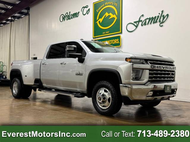 2022 Chevrolet Silverado 3500HD LTZ 4WD photo