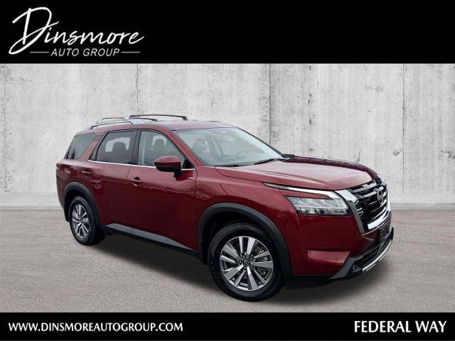 2022 Nissan Pathfinder SL 4WD photo