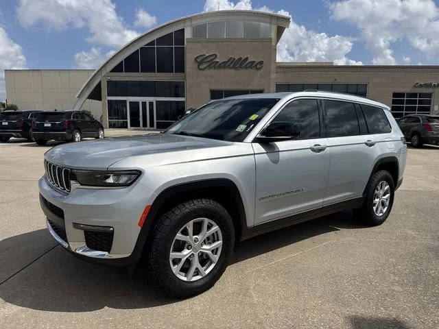 2022 Jeep Grand Cherokee L Limited 4WD photo