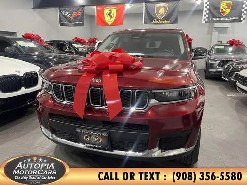 2022 Jeep Grand Cherokee L Laredo 4WD photo