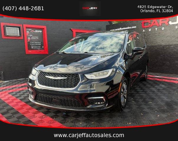 2022 Chrysler Pacifica Minivan Hybrid Touring L FWD photo