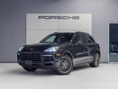 2022 Porsche Cayenne Platinum Edition AWD photo