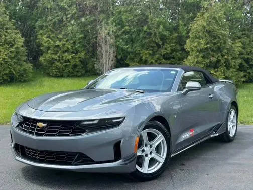2020 Chevrolet Camaro 1LT RWD photo