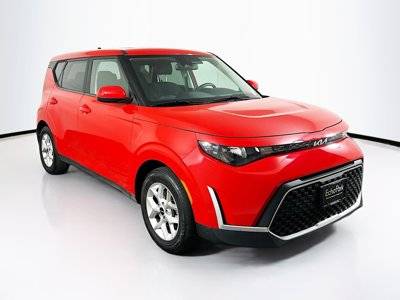 2023 Kia Soul LX FWD photo