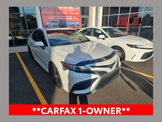 2022 Toyota Camry SE FWD photo