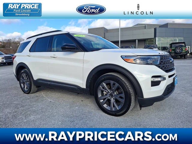 2022 Ford Explorer XLT 4WD photo