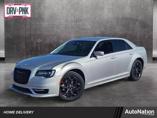 2022 Chrysler 300 Touring L AWD photo