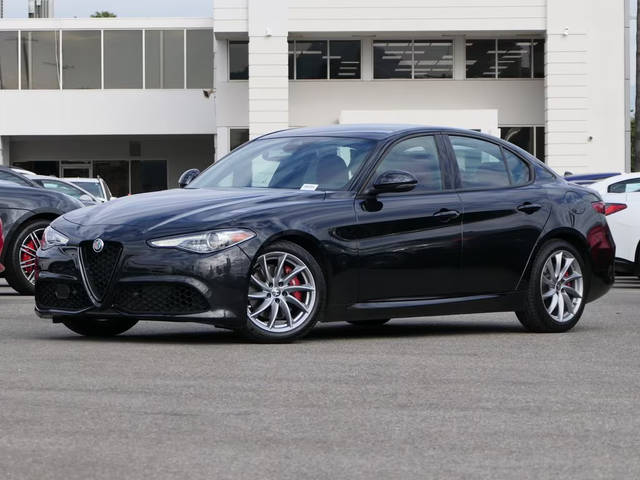 2023 Alfa Romeo Giulia  RWD photo