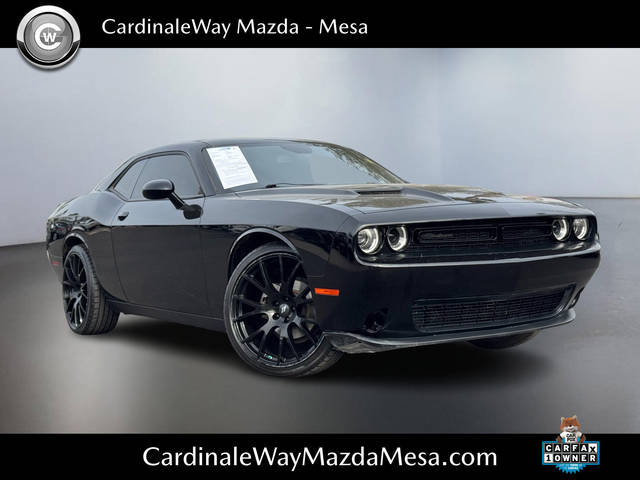 2022 Dodge Challenger SXT RWD photo