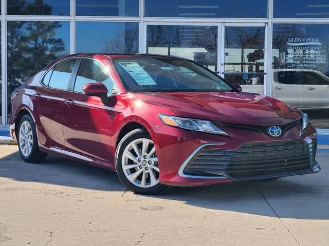 2022 Toyota Camry LE FWD photo