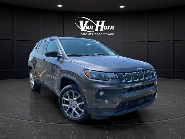 2022 Jeep Compass Latitude Lux 4WD photo