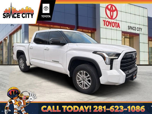 2022 Toyota Tundra SR5 4WD photo