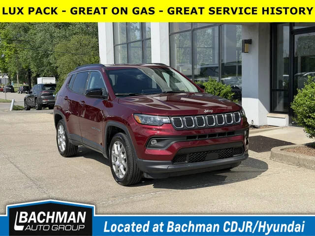 2022 Jeep Compass Latitude Lux 4WD photo