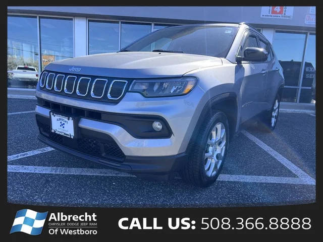 2022 Jeep Compass Latitude Lux 4WD photo