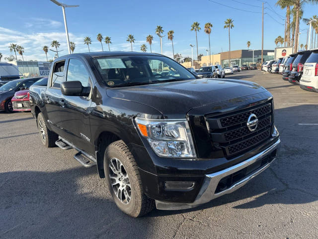 2022 Nissan Titan SV 4WD photo