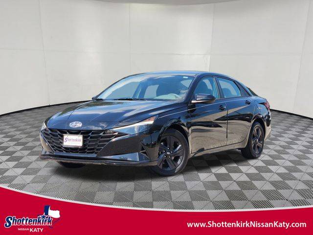 2023 Hyundai Elantra SEL FWD photo